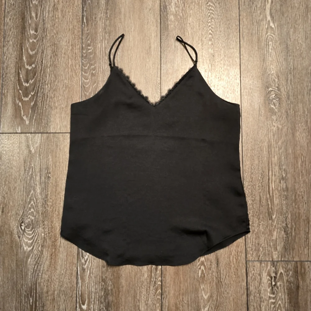 Express Tank Top - Picture 1 of 4
